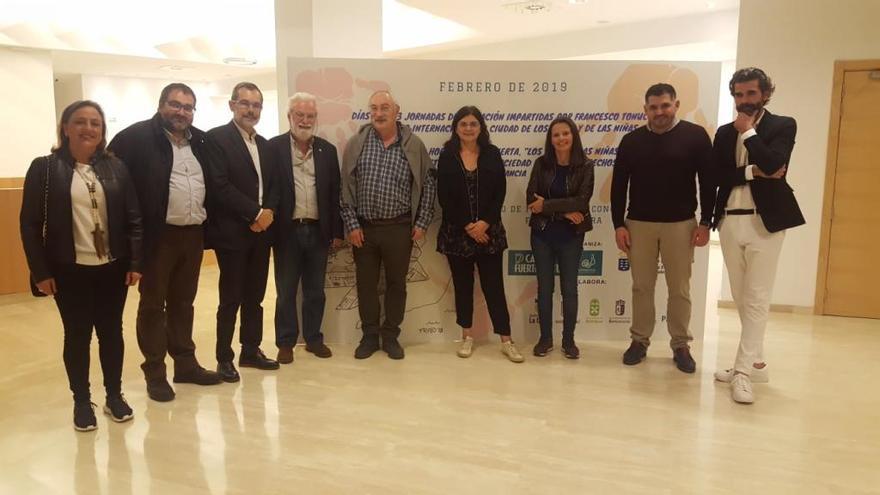 Algunos de los representantes arousanos y organizadores del congreso, en Fuerteventura.