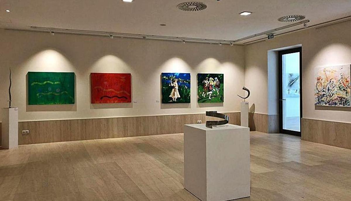 La exposición ya está montada en el Refectori de Vila.