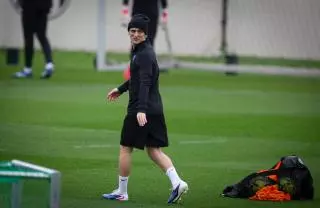 Hansi Flick confirmó que Gavi viajará a Bilbao y Newcastle