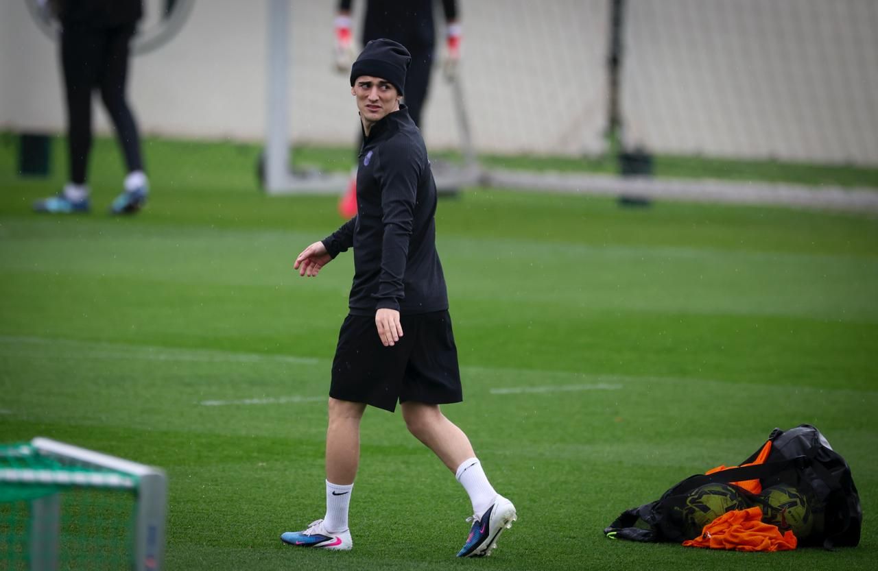 Hansi Flick confirmó que Gavi viajará a Bilbao y Newcastle