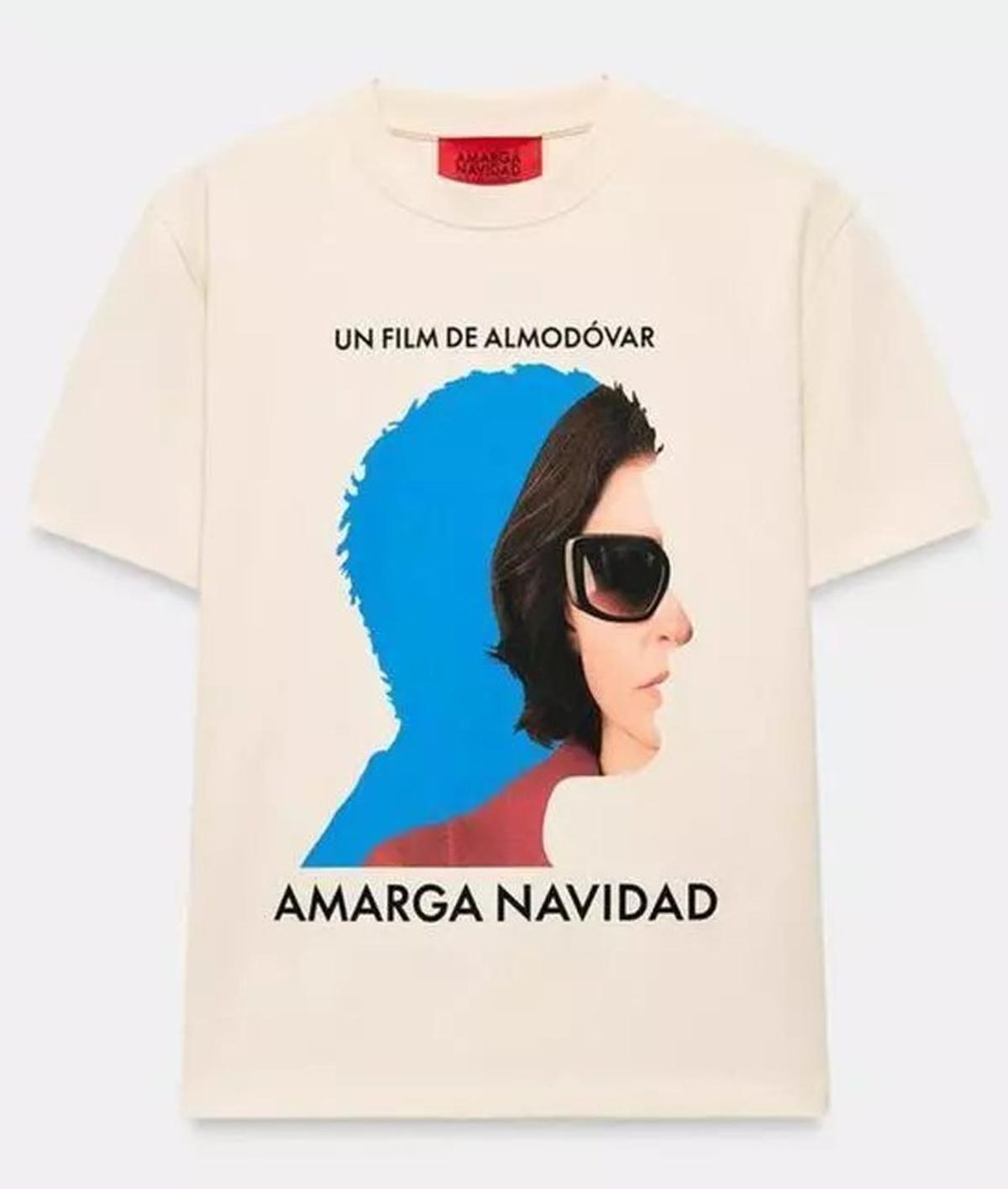 Una de las camisetas de Zara alusiva al filme «Amarga Navidad». | EUROPA PRESS