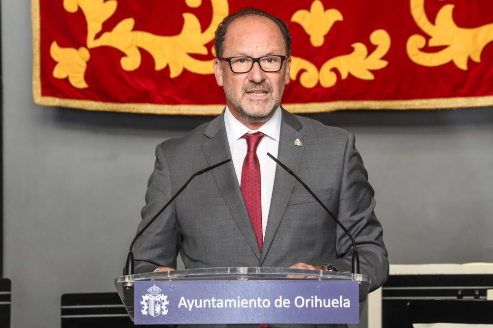 Acto institucional del 9 d'Octubre en Orihuela