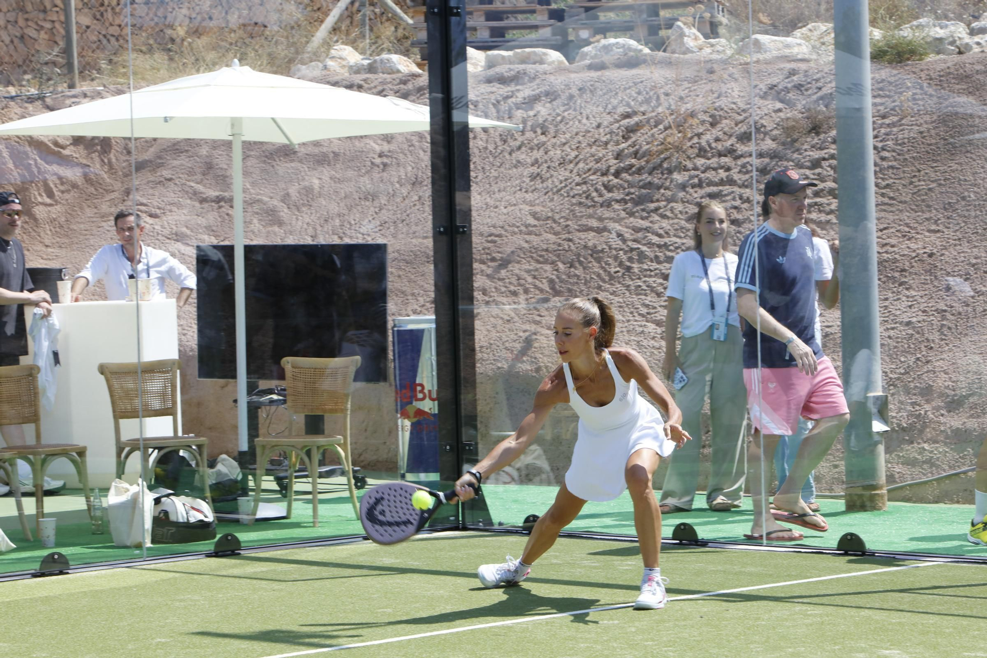 Johannes B. Kerner, Jürgen Klopp und Jens Lehmann duellieren sich auf dem Padel-Platz in Santa Ponça