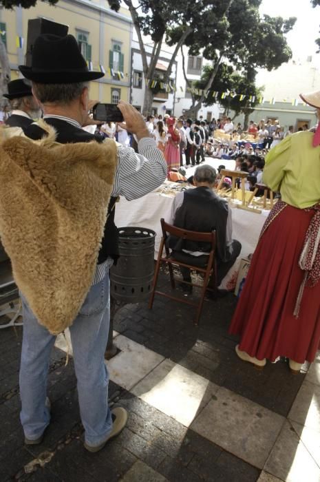 FIESTA DIA DE CANARIAS ORGANIZADO PORLA ORDEN ...