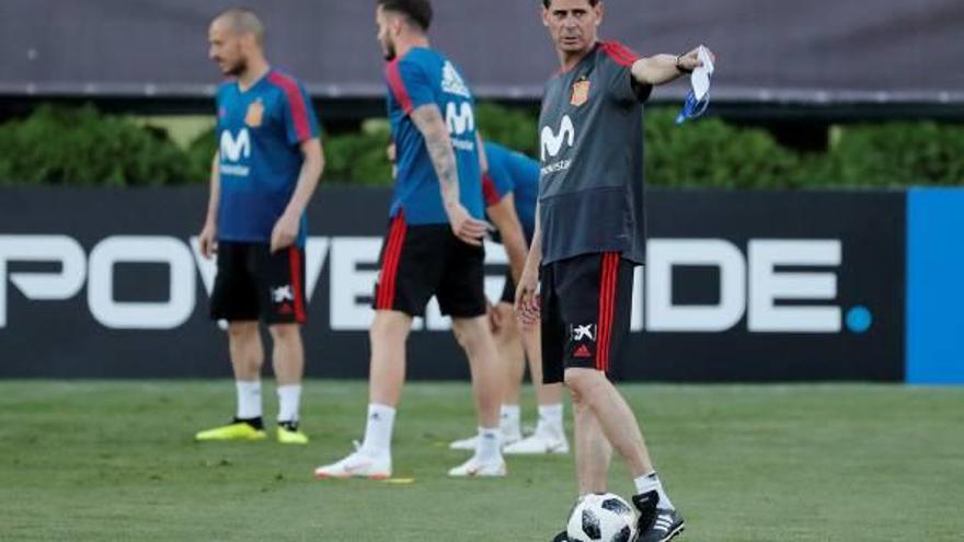 Hierro dirigirà Espanya en el Mundial després de la destitució de Lopetegui