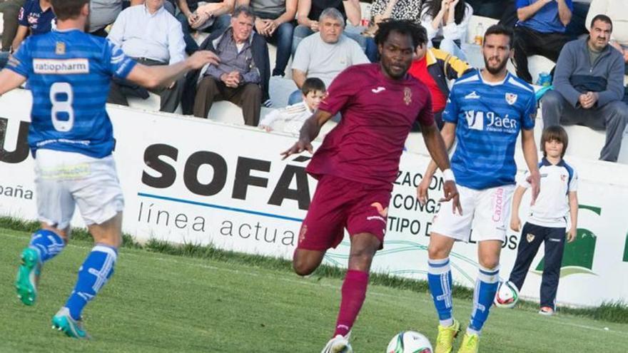 Triunfo de oro para  el Jumilla en Linares