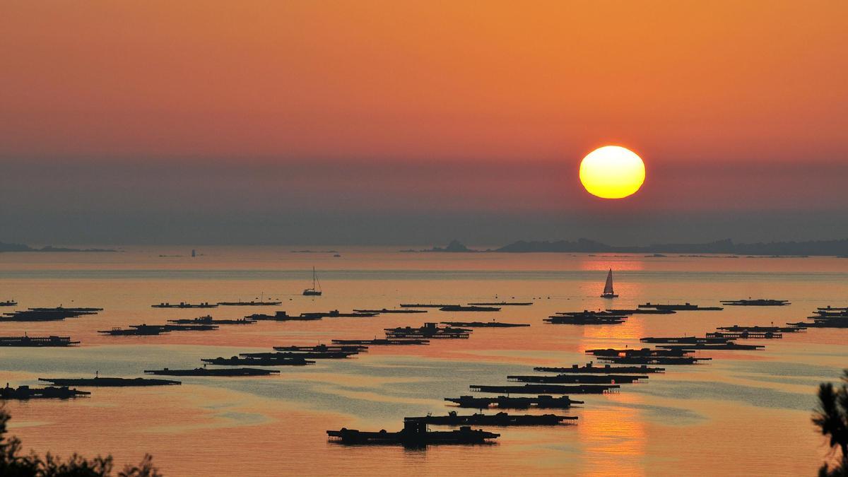 Atardecer en la Ria de Arousa, a media hora en coche desde Sanxenxo