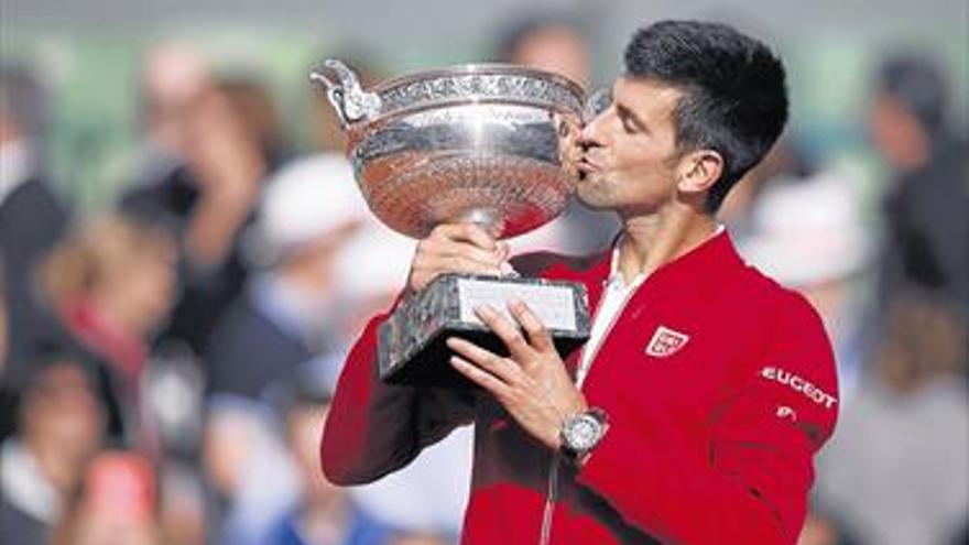 Djokovic firma su Grand Slam sobre la tierra más ansiada