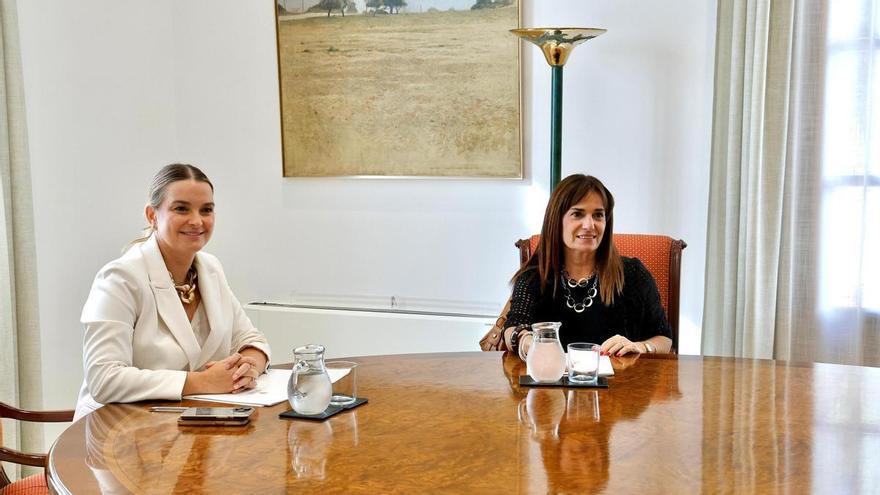 Prohens logra que Vox mantenga una actitud abierta a negociar los presupuestos y el PSOE le pide que suba la ecotasa