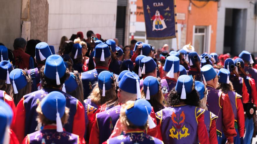 Las lluvias aplazan al lunes el rodaje de la película de la escritora Elia Barceló en Elda