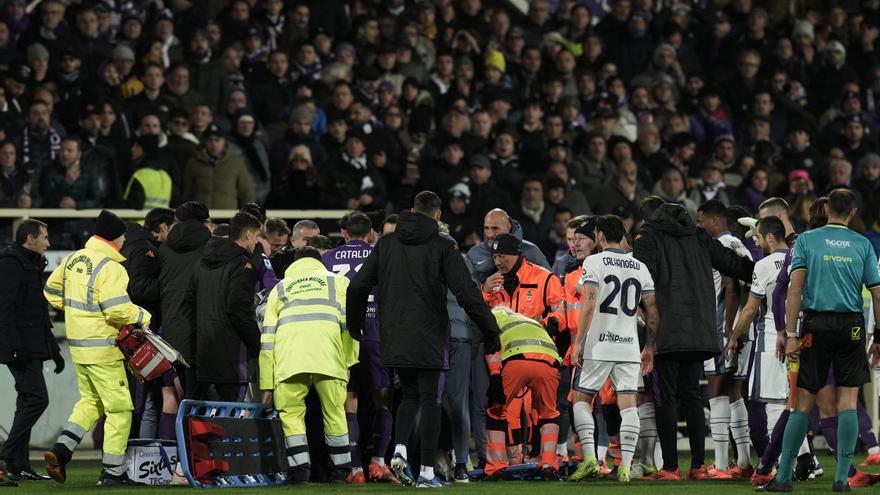 El jugador del Fiorentina Bove cae desplomado en el partido ante el Inter
