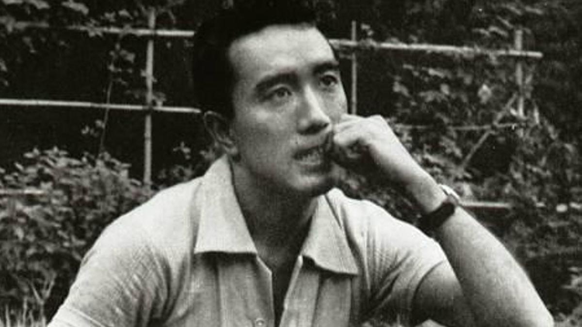 El escritor japonés Yukio Mishima.