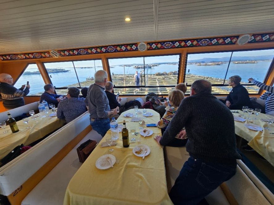 Así se despidió el año en el catamarán restaurante Fly Delfín, de Cruceros do Ulla Turimares.