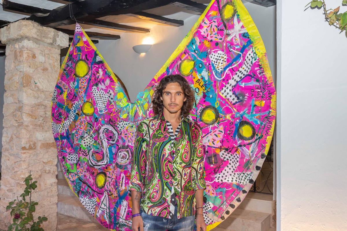 La actriz Macarena Gómez y su marido el pintor Aldo Comas, una pareja con mucho arte