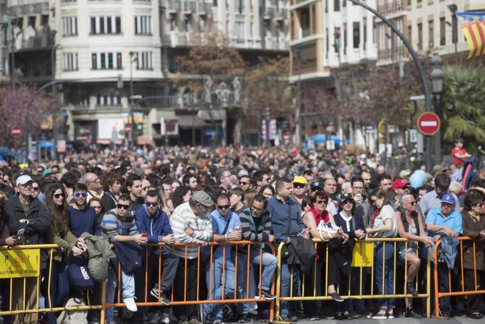 Búscate en la mascletà