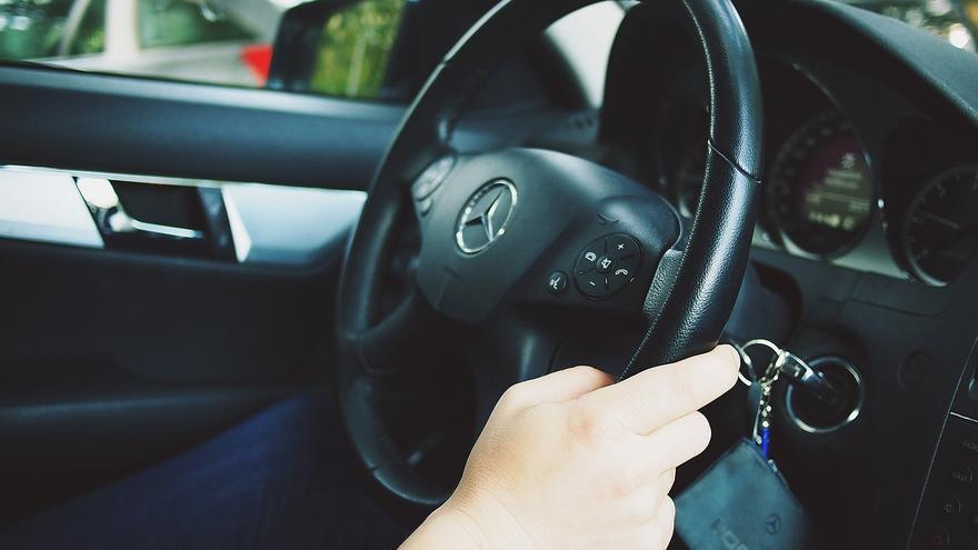 DGT: Driving In Coats Unsafe, Could Lead To Fines