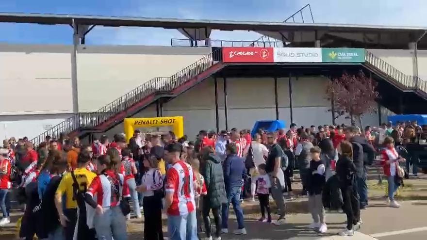 VÍDEO | Ambientazo en la fan zone del Ruta de la Plata antes del partido del Zamora CF