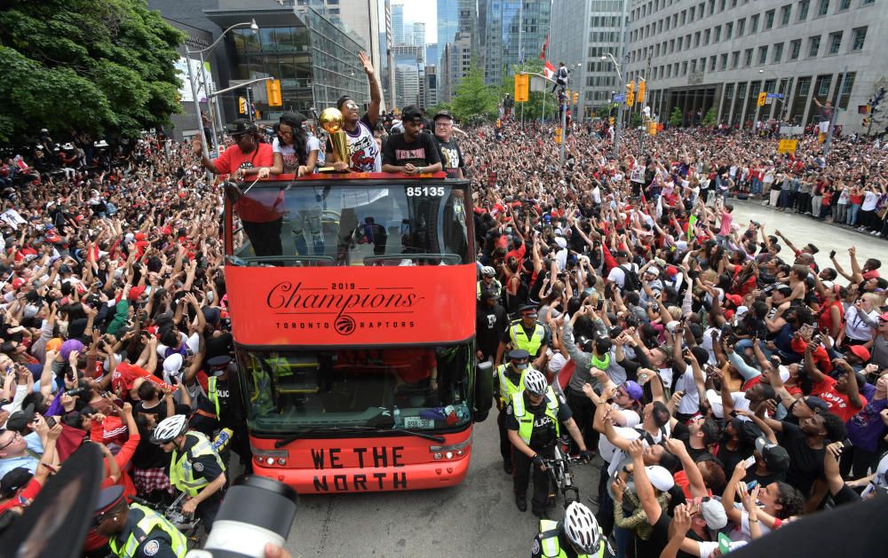 Los Raptors celebran el título de la NBA