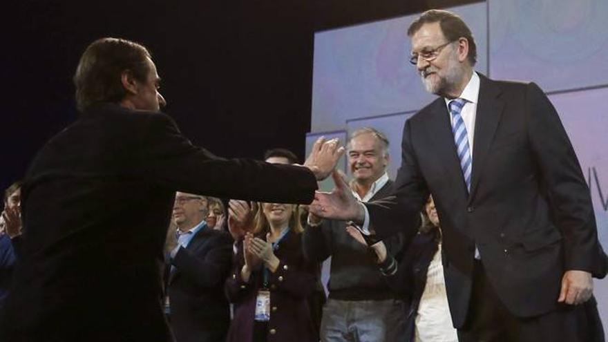Rajoy avisa que quien piense que tras el 27-S llega la independencia &quot;no tiene los pies en el suelo&quot;