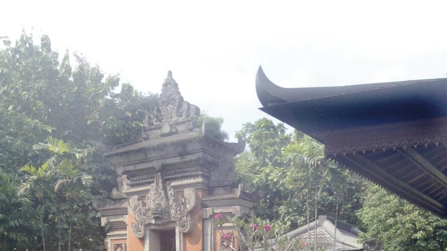 Irene, en el Taman Mini Indonesia Indah, un parque de miniaturas que recrea la riqueza cultural del país.