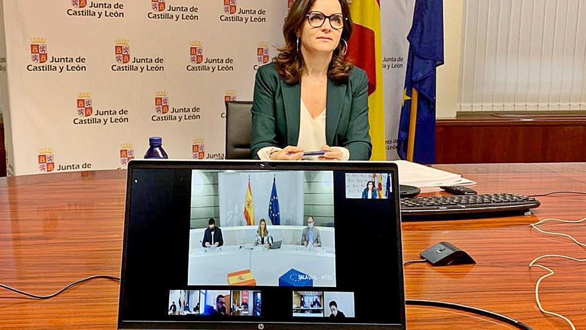 La consejera Carlota Amigo, durante la videoreunión con la ministra Yolanda Díaz, ayer | Ical