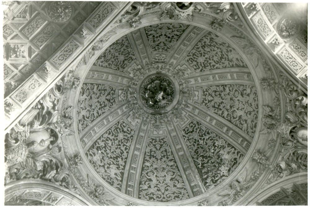 Cúpula de la capilla barroca