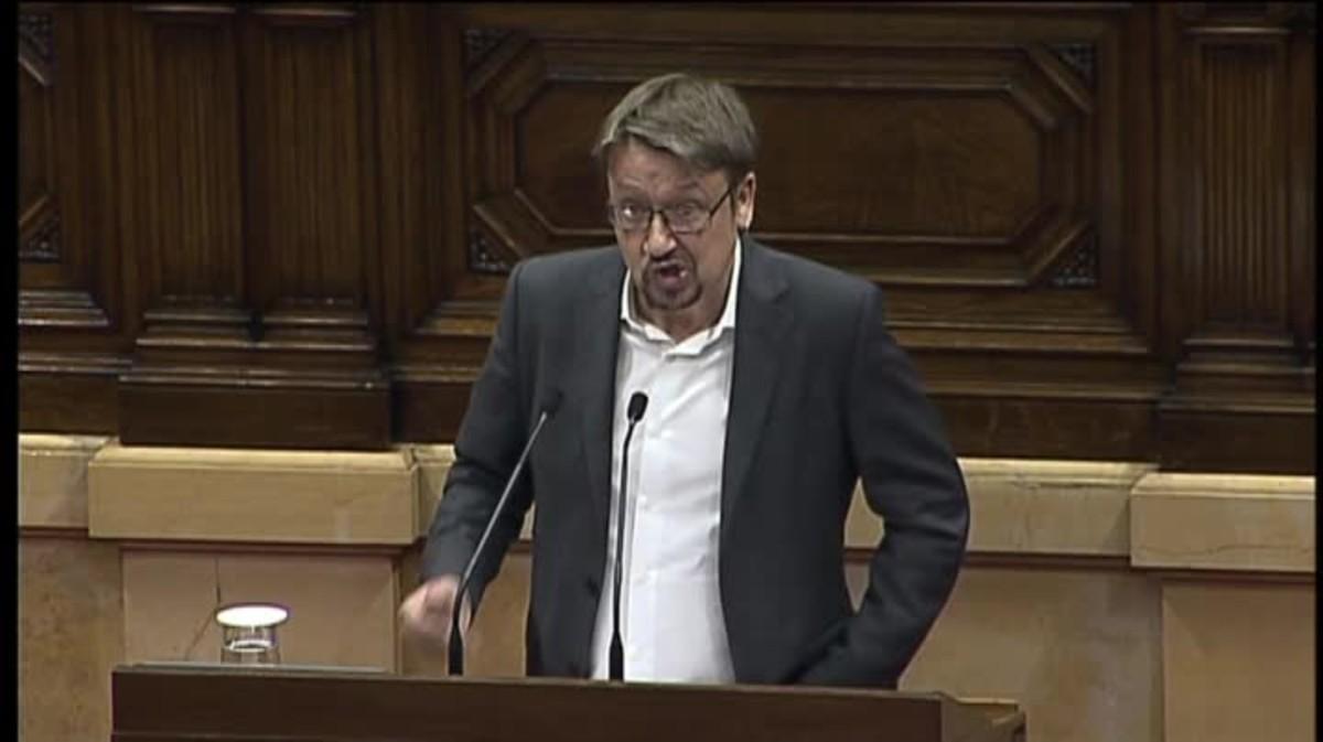 El portaveu d’En Comú Podem ha proposat aquest dimecres la creació d’un govern temporal format per independents.