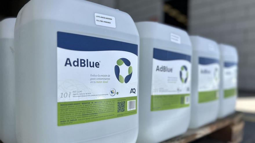 Estantería con AdBlue®.