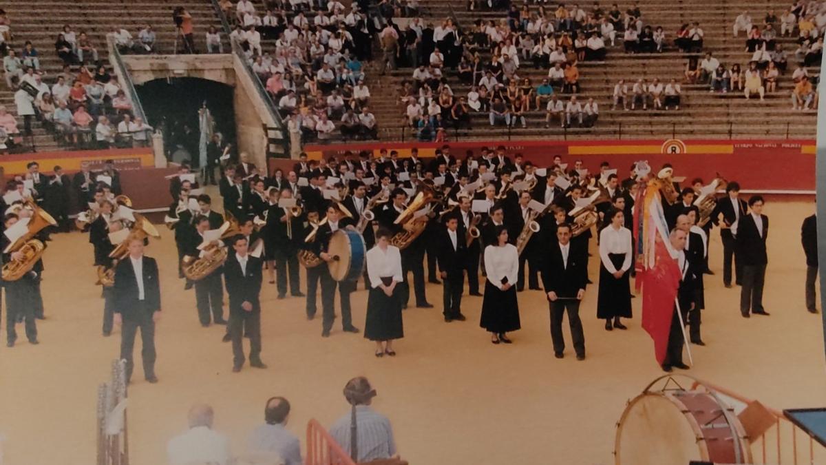 La Unió Musical de Torrent en un certamen en 1991.