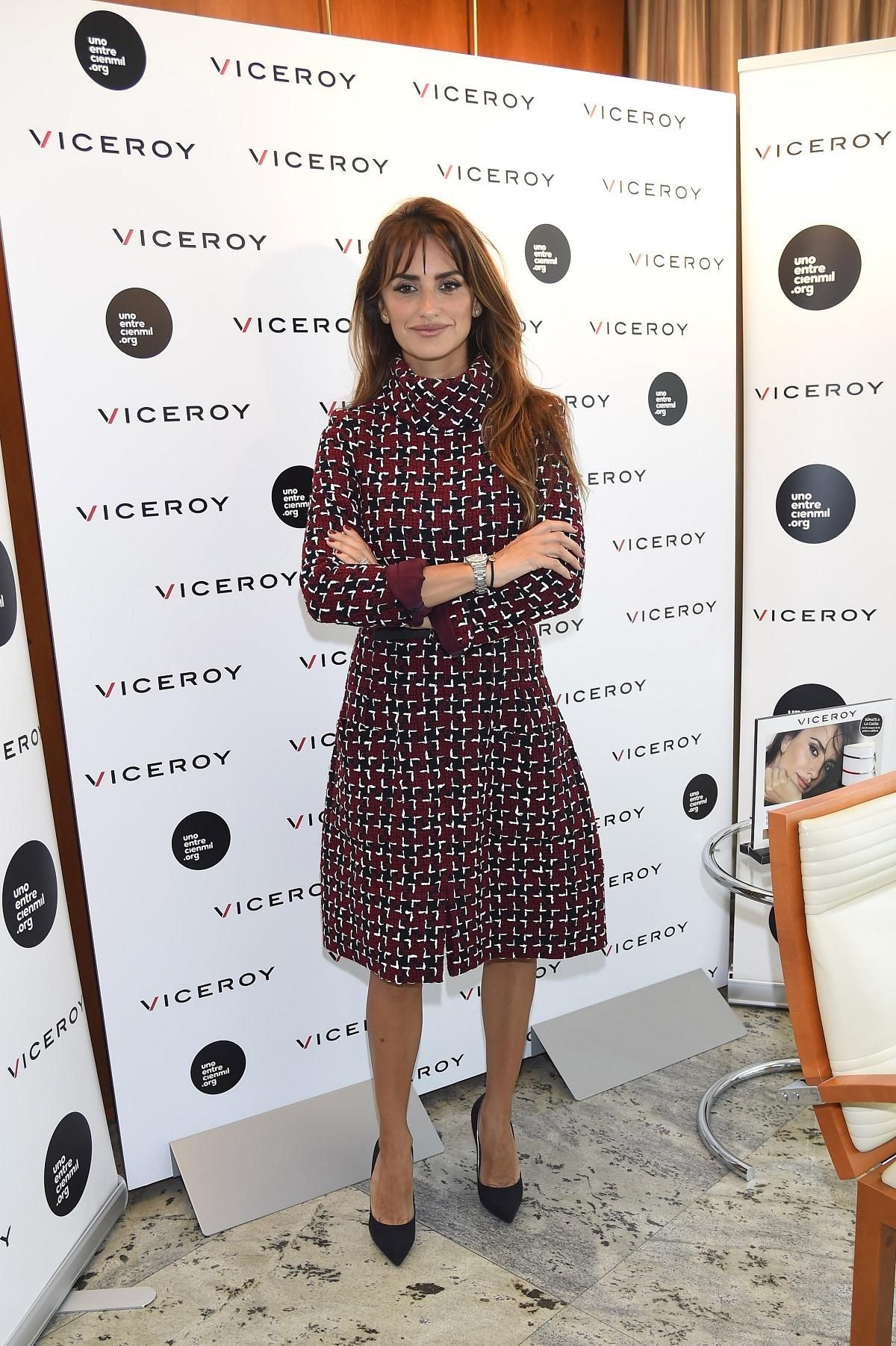 Penélope anunciando la colaboración solidaria con Viceroy