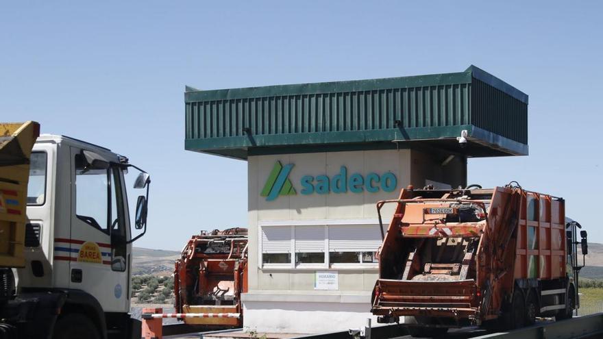 Sadeco reconoce la "merma" en el número de camiones de recogida de basura en Córdoba y espera la llegada de 20 vehículos