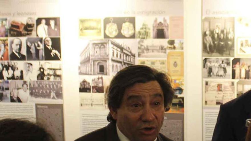 Blanco, en la inauguración de la exposición.