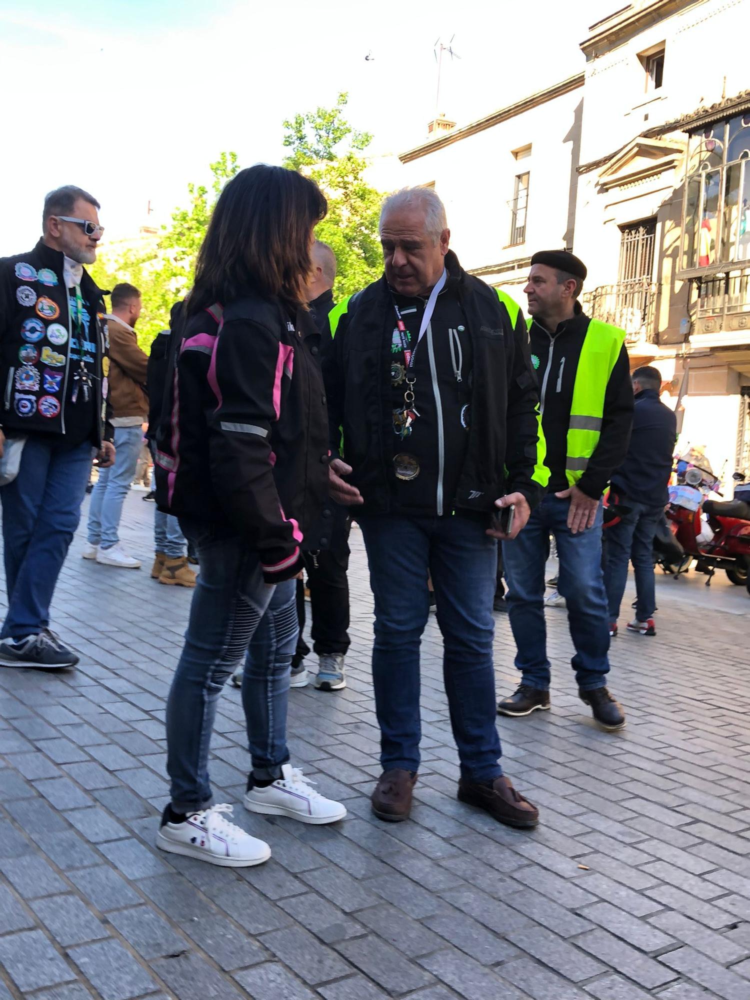 Galería | Los amantes de las vespas conocen Valdefuentes