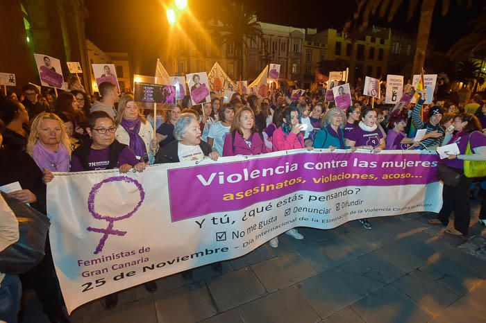 Manifestación contra la violencia hacia las ...