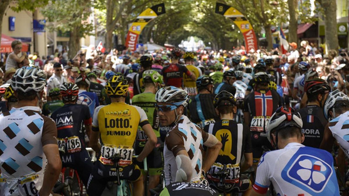 Los ciclistas rindieron homenaje a las víctimas