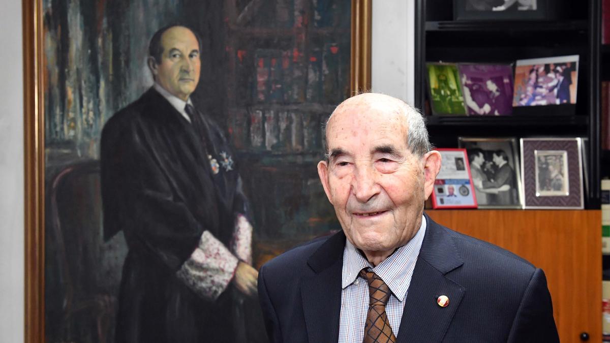 Muere Liaño Flores, el primer alcalde de A Coruña tras la muerte de Muere Liaño Flores, el primer alcalde de A Coruña tras la muerte de