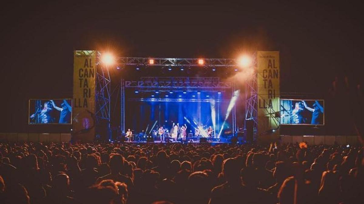 Escenario del recinto de fiestas de Alcantarilla