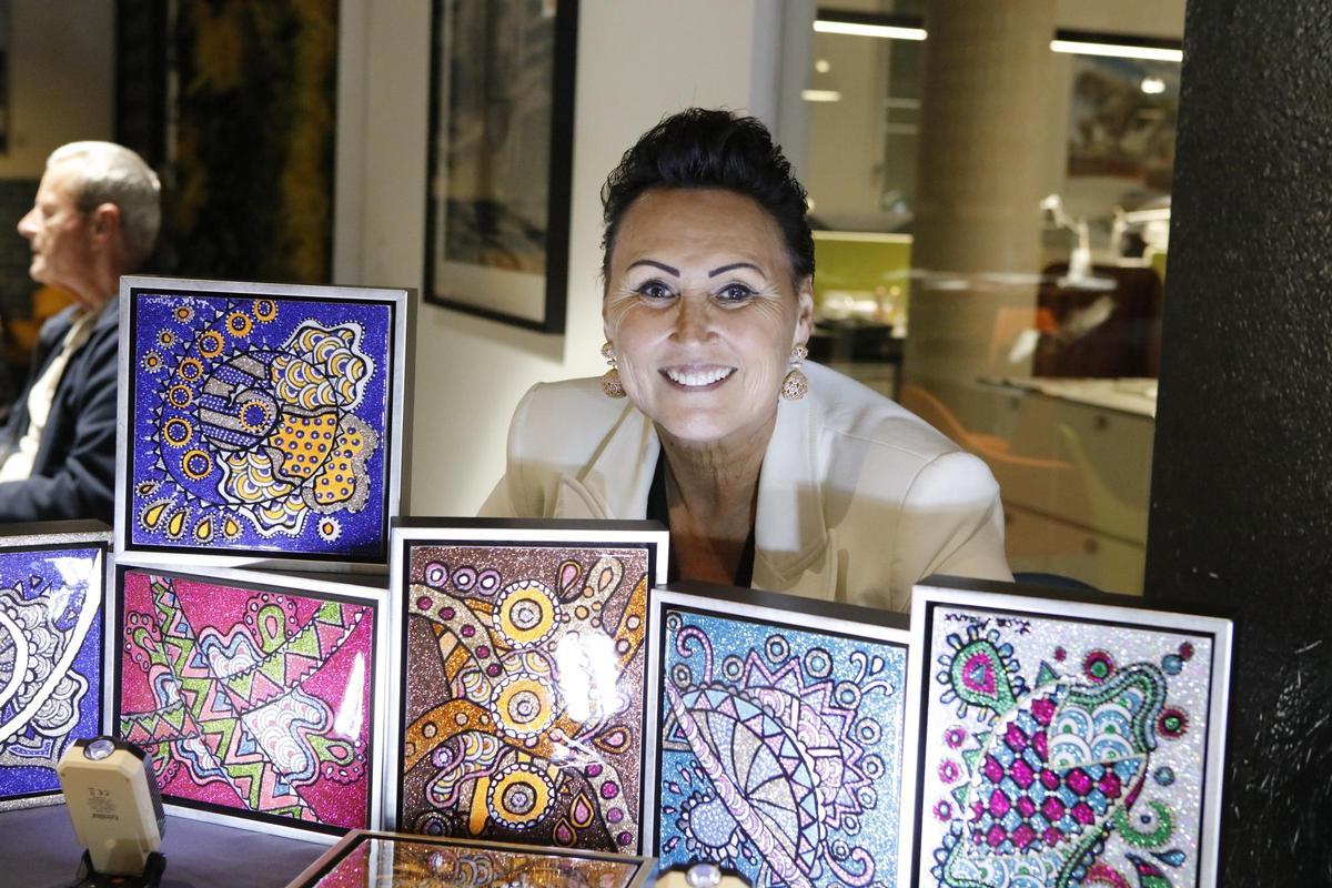 Künstlerin Lisa Mainx.