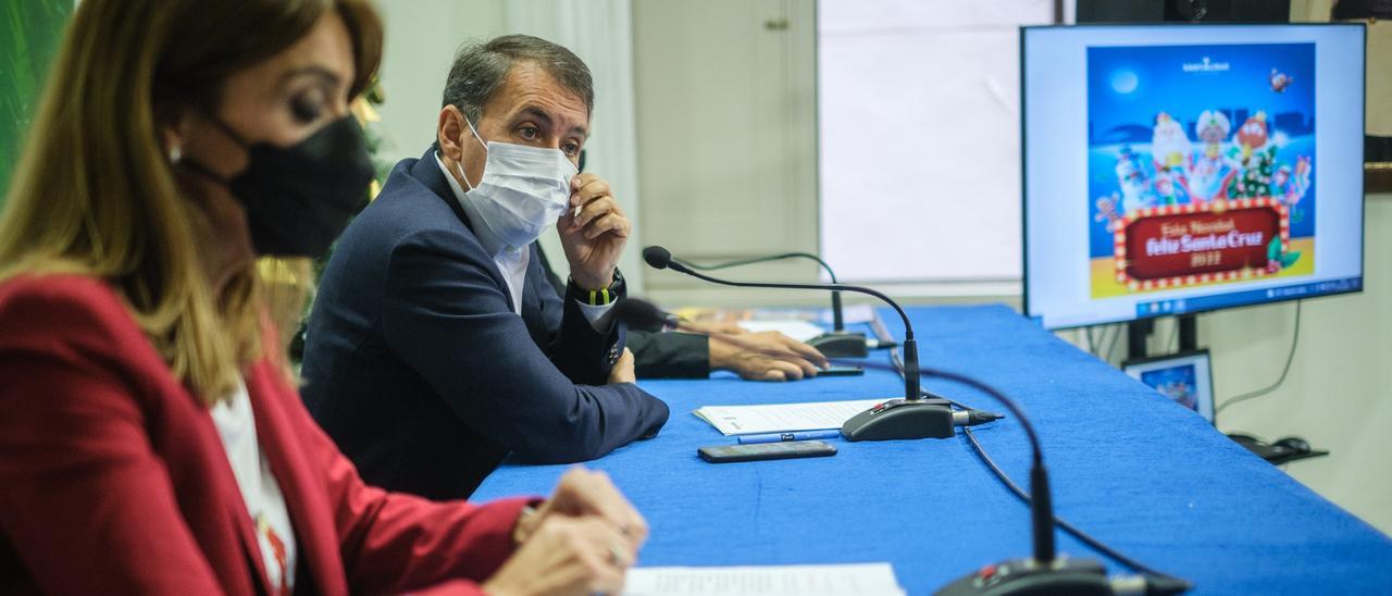 El alcalde y los concejales de Cultura y Fiestas, en la presentación de la programación de la Navidad.