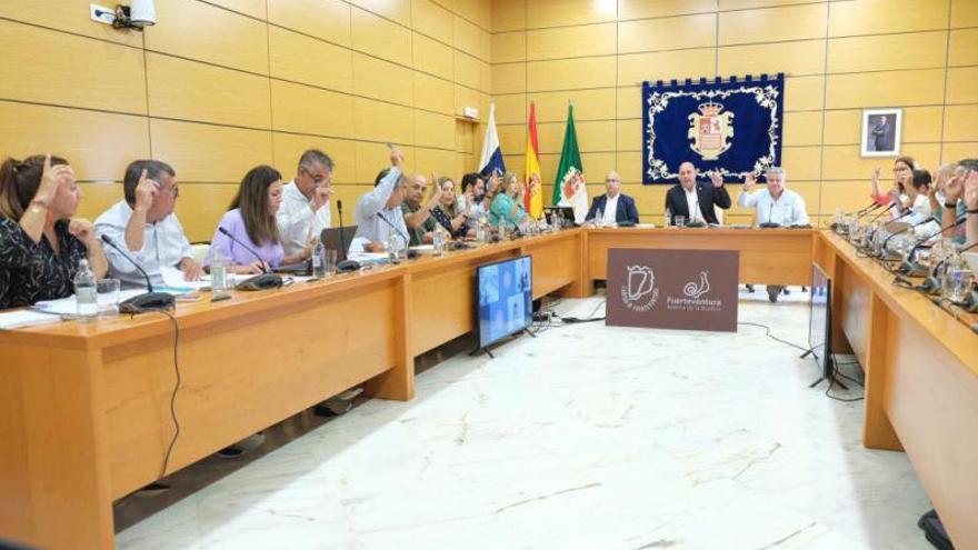 Imagen del pleno del Cabildo majorero celebrado ayer.