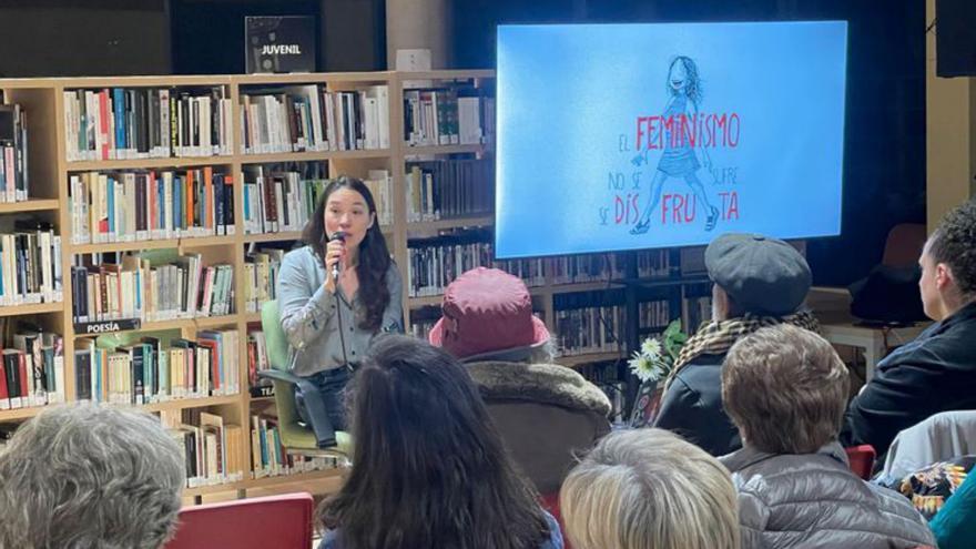 La ilustradora trasladó su experiencia al público | SERVICIO ESPECIAL