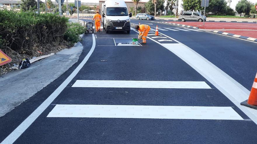 Obras Públicas mejora el acceso para peatones y vehículos a la zona industrial de Albal