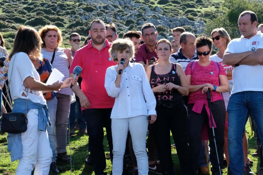 Homenaje a las víctimas del Pozo Funeres