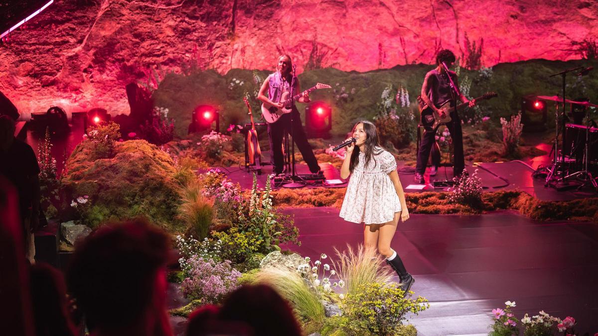 Olivia Rodrigo, en un concierto privado en el Grec previo al Clásico de fútbo