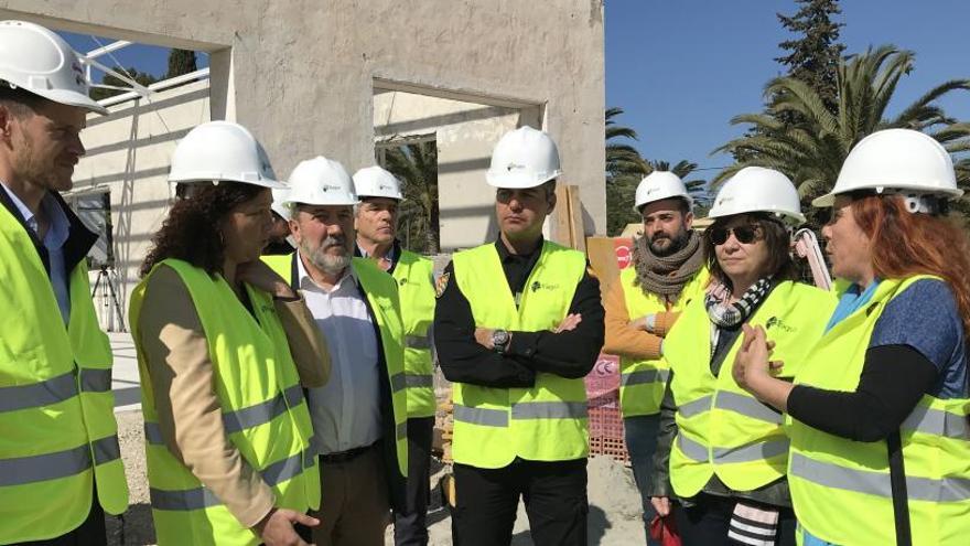 Cladera defiende la aprobación del REB en su visita a Ibiza
