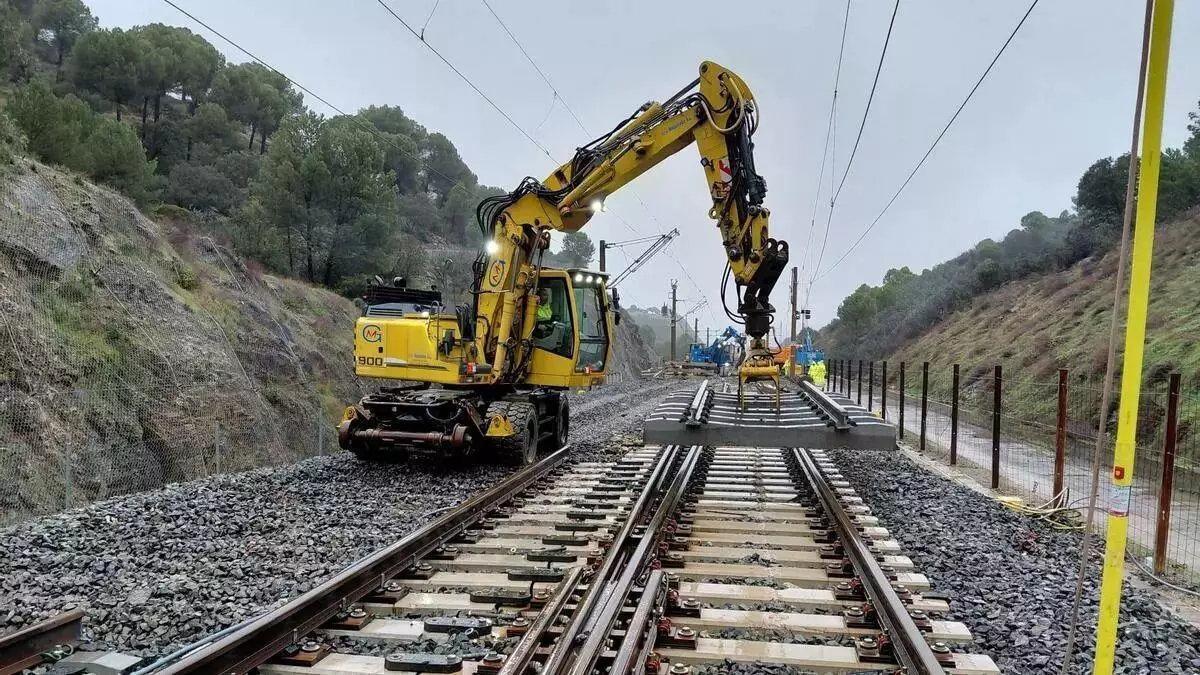 Trabajos de Adif en la zona del accidente de Adamuz.
