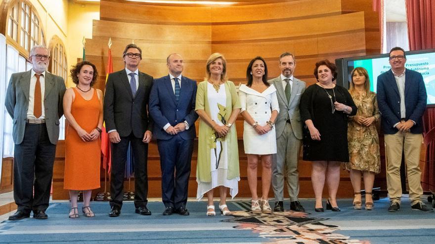 Los Presupuestos llegaron ayer al Parlamento.