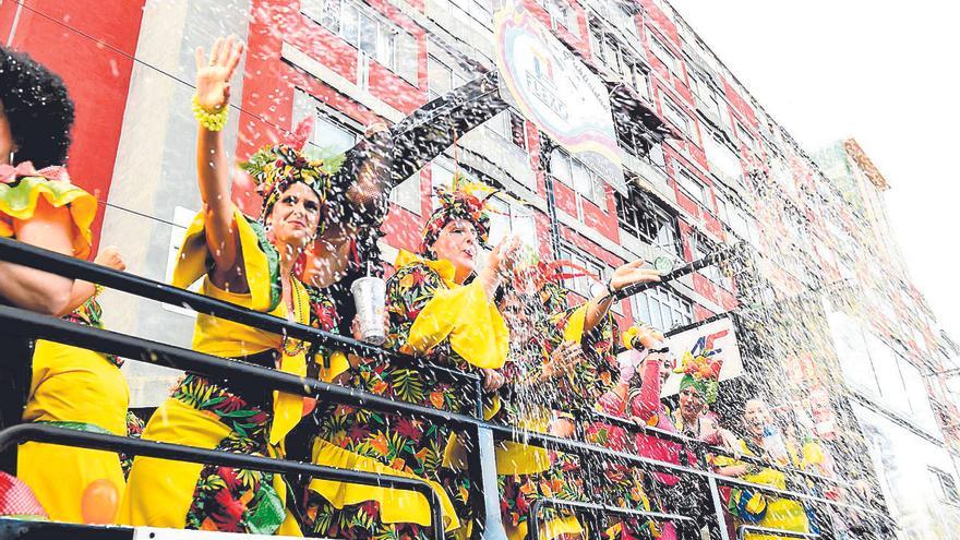 Cortes escalonados y paradas especiales para la Cabalgata del Carnaval de Las Palmas de Gran Canaria