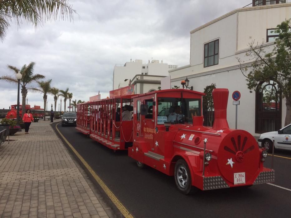 El tren turístico, otra atracción de Arrecife