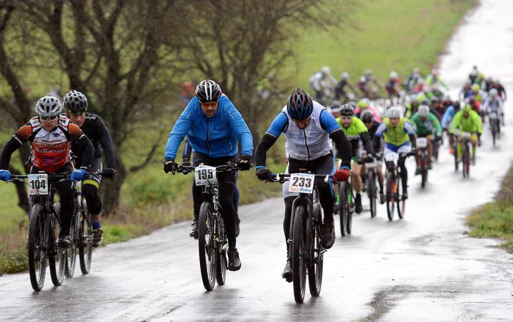 Récord de participantes en la prueba de BTT de Cotobade